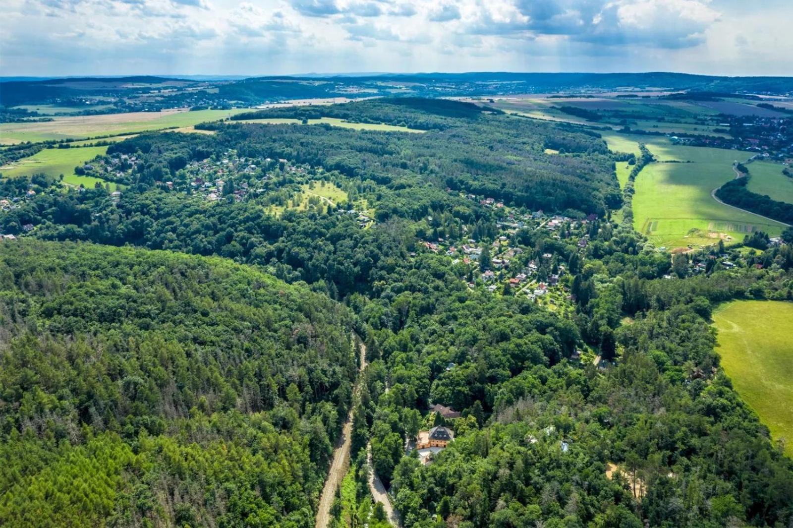 Apartman Spaleny Mlyn Lisnice Buitenkant foto