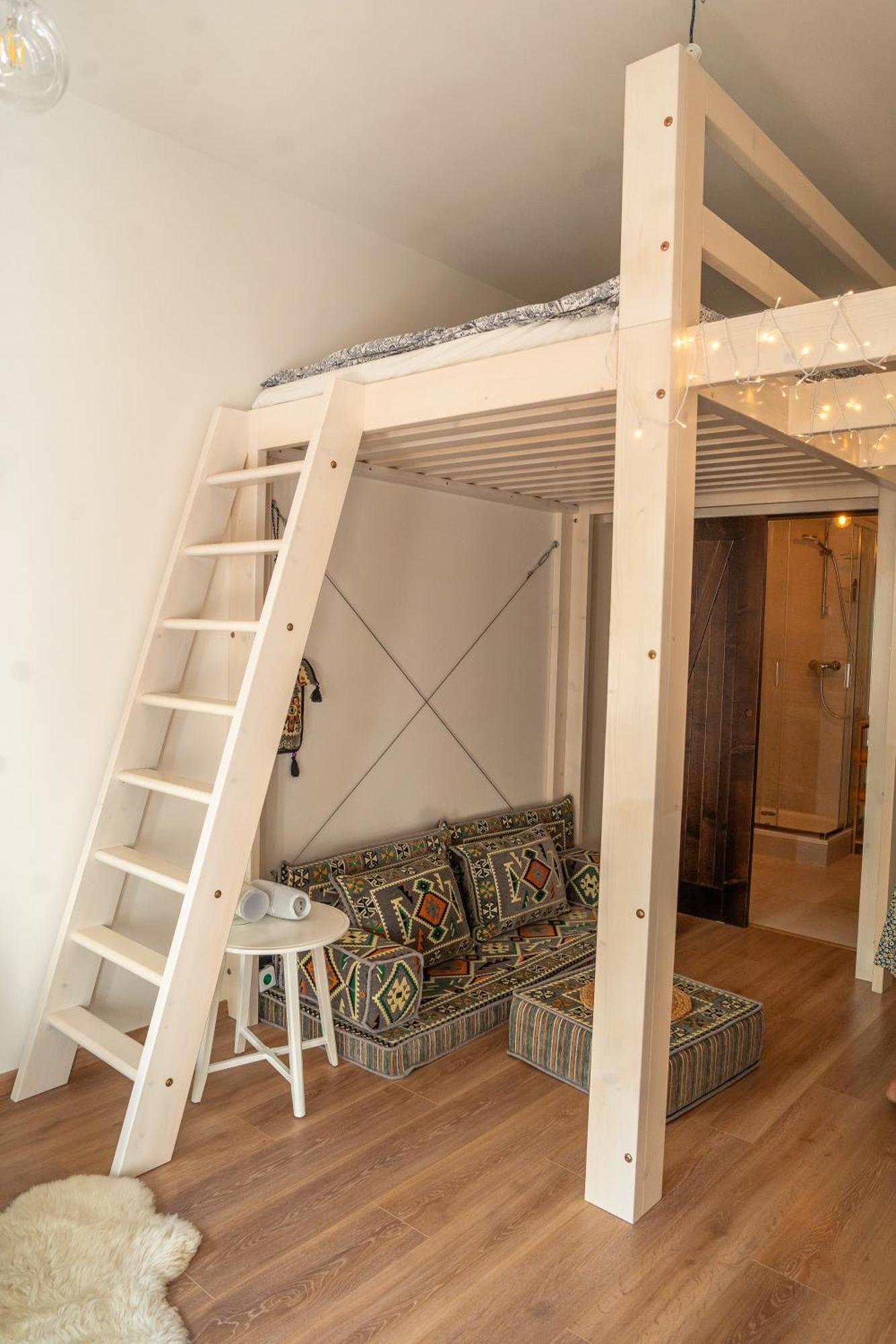 Apartman Spaleny Mlyn Lisnice Buitenkant foto
