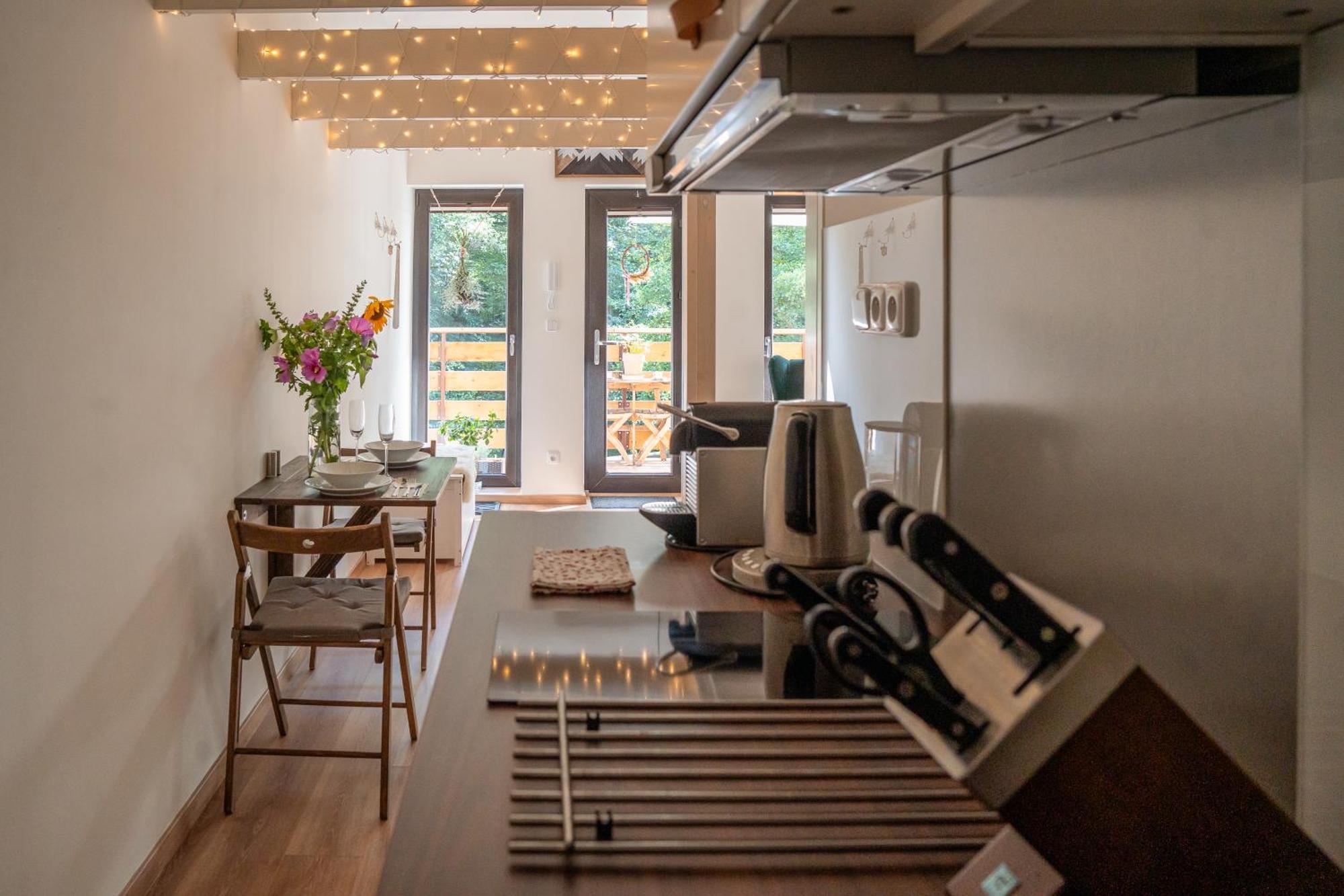 Apartman Spaleny Mlyn Lisnice Buitenkant foto