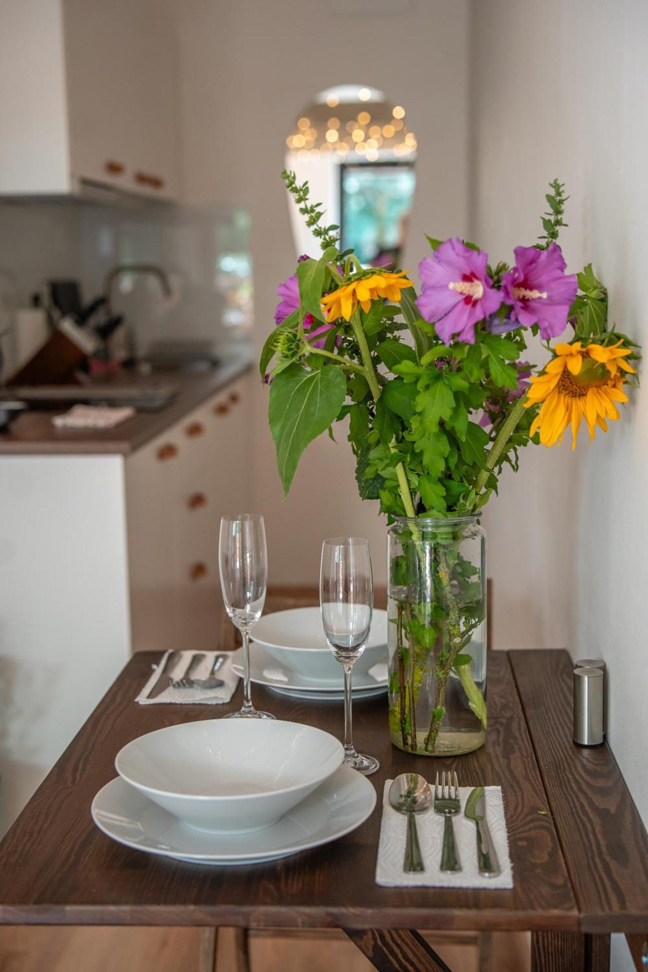 Apartman Spaleny Mlyn Lisnice Buitenkant foto