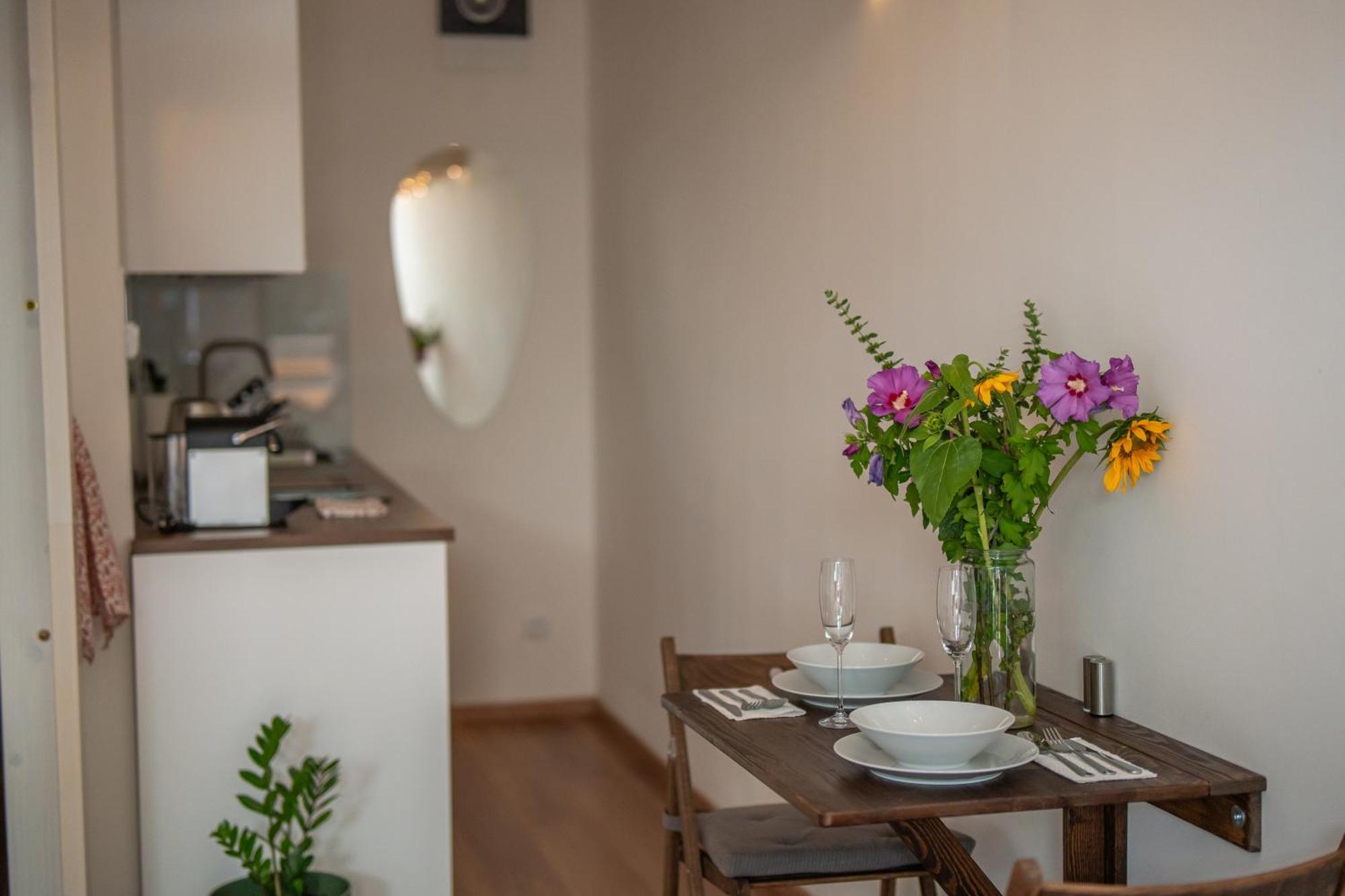 Apartman Spaleny Mlyn Lisnice Buitenkant foto