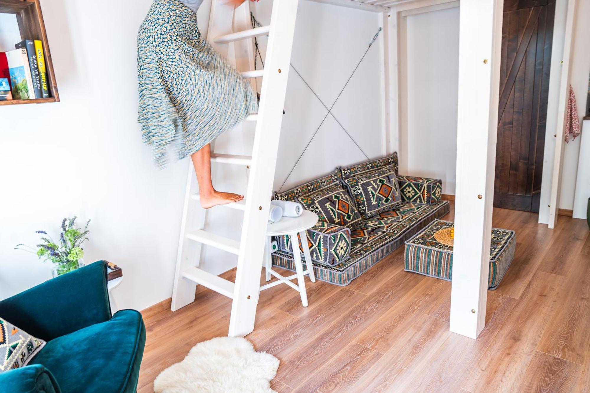 Apartman Spaleny Mlyn Lisnice Buitenkant foto